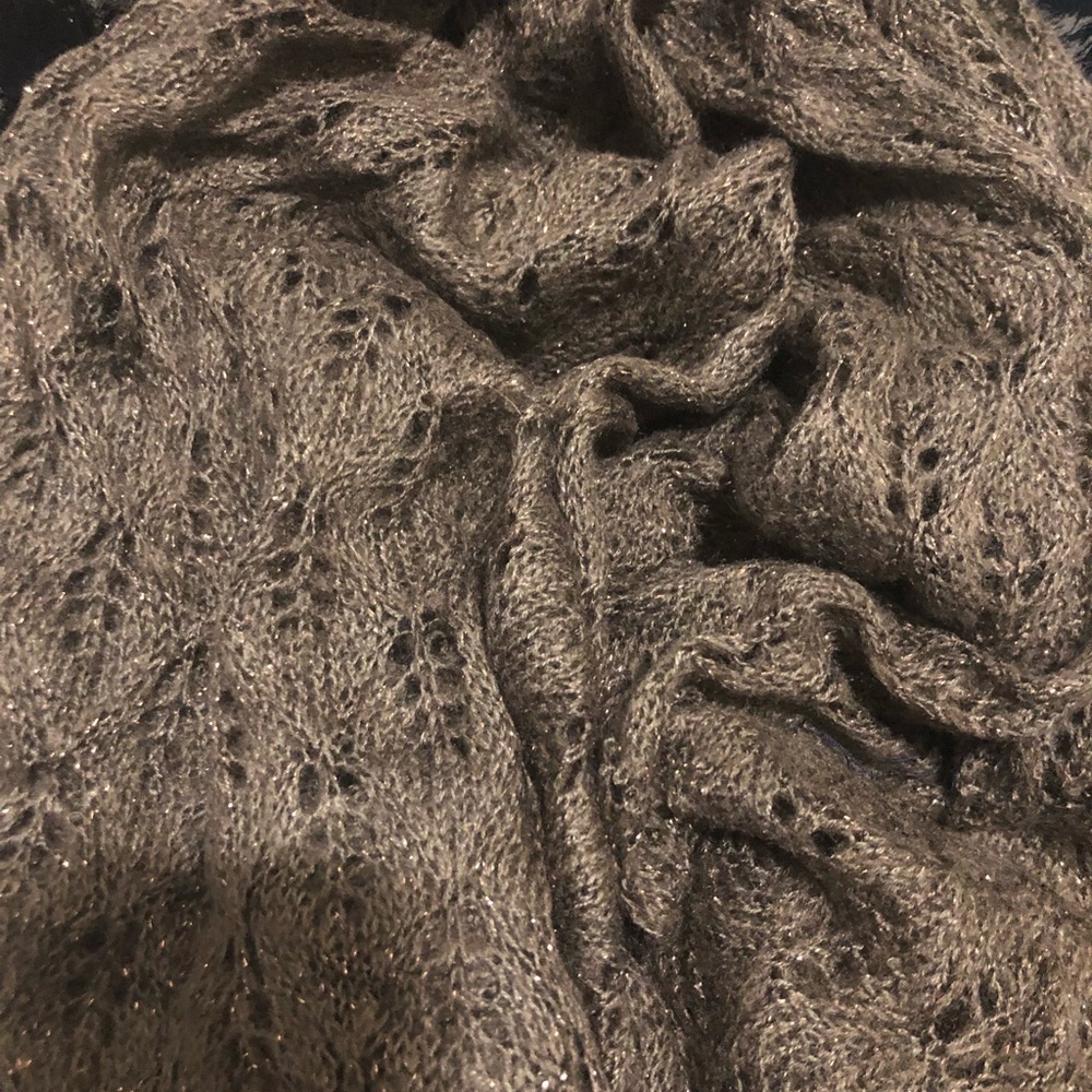 Beautiful dark green scarf, long